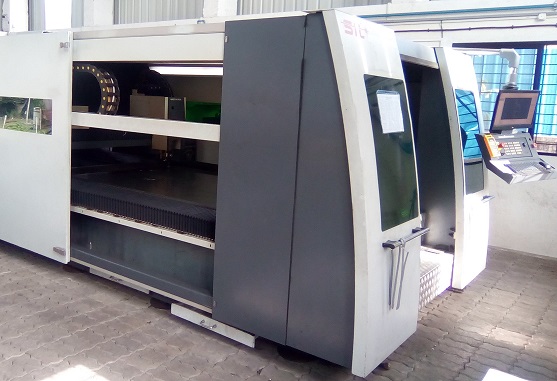 Laser Cutting Machine